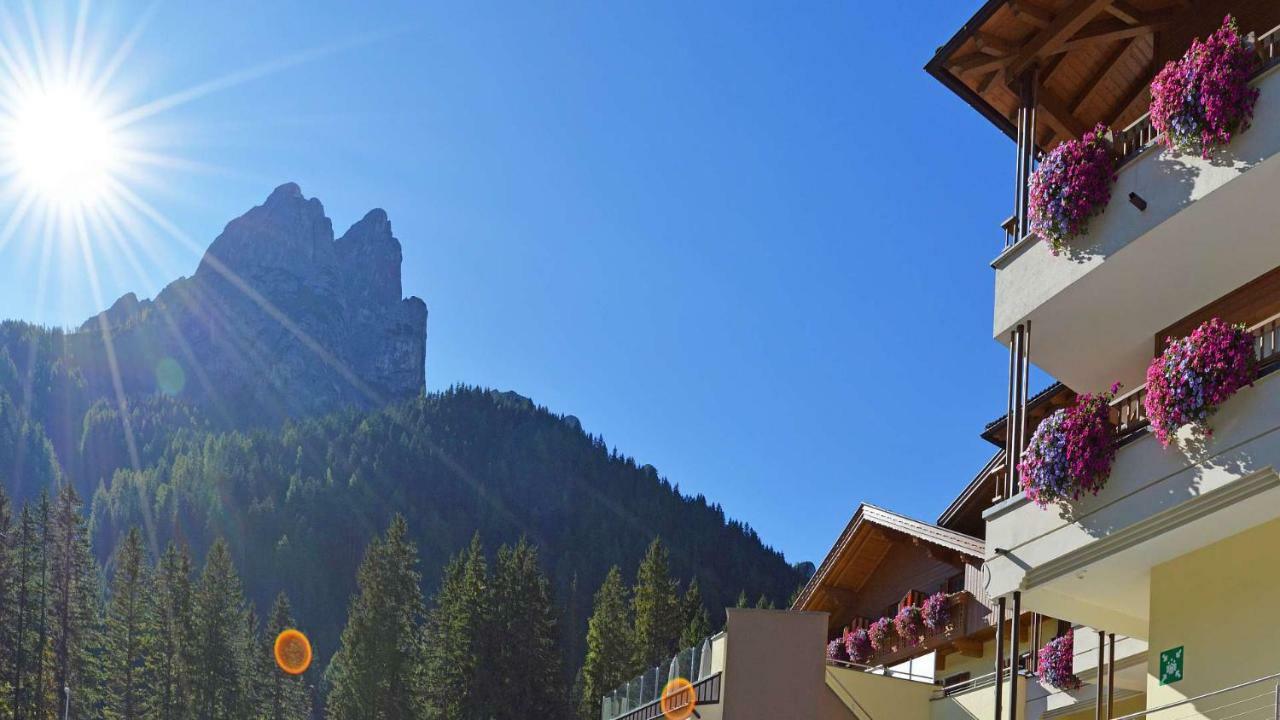 Hotel Trenker Prags Exterior foto